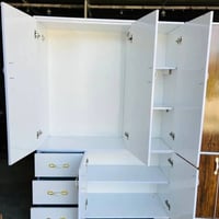 أثاث منزلي • غرف نوم • توصيل