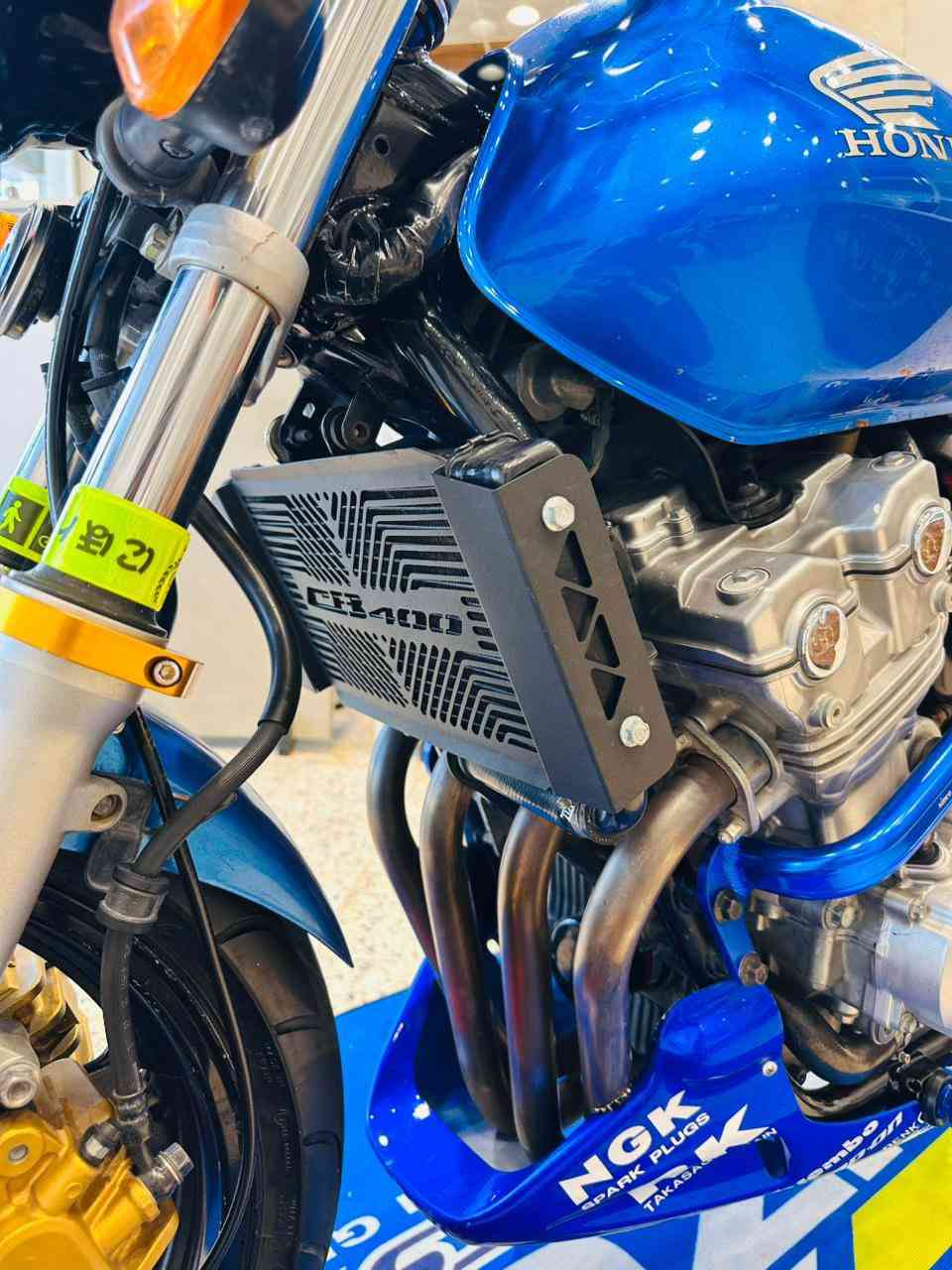 سلام عليكم اخوتي سيبي فور نوزل 400 cc دراجه موديل 2009 اصل
مرقم ديالى نكليزي بسمي هزه كامله تحويل مباشر 🚦

دراجه جديده بطك كارتون مكفوله كفاله عامه 🫡

مال جناي  مفوله غراض شرط منزله ومرقمه ع ايدي

سلايدرات يدات اصليه سيبايه اشاير درع مكينه مفوله 

سعره 43 ورقه وبيها مجال بسيط 

مكاني ديالى بعقوبه هـ *********** 

رجاء رجاء اخوان الميعرف اسعارهن لايتعبني 💖🫡
