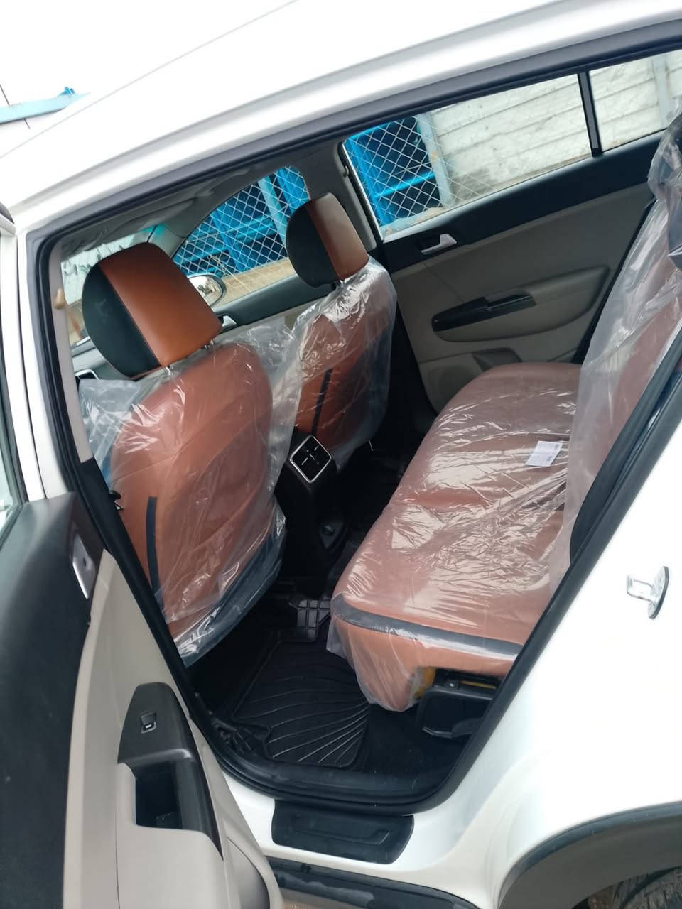 كيا سبورتج للبيع موديل ٢٠٢٠ خليجي محرك ٢٠٠٠دوش كفاله عامه السياره بسمي بانوراما اشاير بالمري شاشه كامره حساسات تخم تاير جديد هسه شادي ماشيه ٦٨ السعر ١٩٠ ورقه بغداد بلديات


**إذا كنت صاحب هذا الإعلان وتريد حذفه لأي سبب، رجاءا أرسل رسالة إلى الدعم الفني**