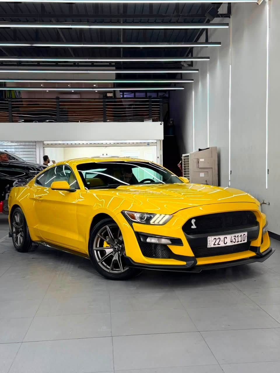 السلام عليكم 
موستنك ٢٠١٥  V6 للبيع 
لون اصفر مميز 
جديده جداً
بدون اي نقص 
٣ قطع صبغ 
صور الحادث بالمنشور 
السعر ١٢٩ 

***********
