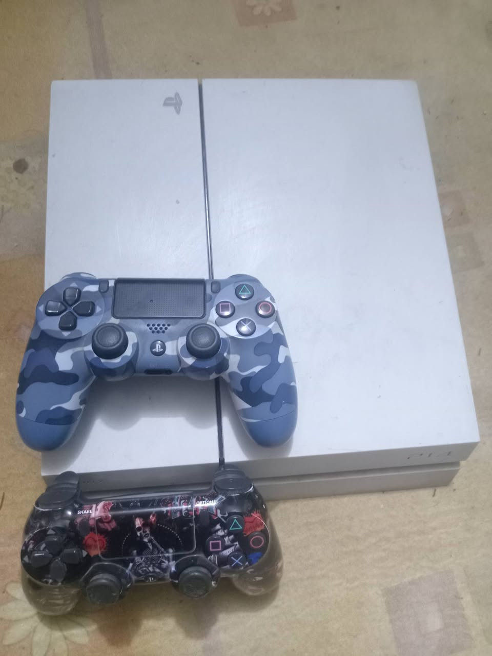 السلام عليكم
بلي فور فات
2 يد تحكم
5 العاب (وهورايزن زيرو دون، بلدبورن، وريماستر ثلاثيه كراند، ريديد ٢،بيس ٢٠٢١)
السعر ٢٧٠ الف وبي مجال للشراي
التواصل واتس
***********
