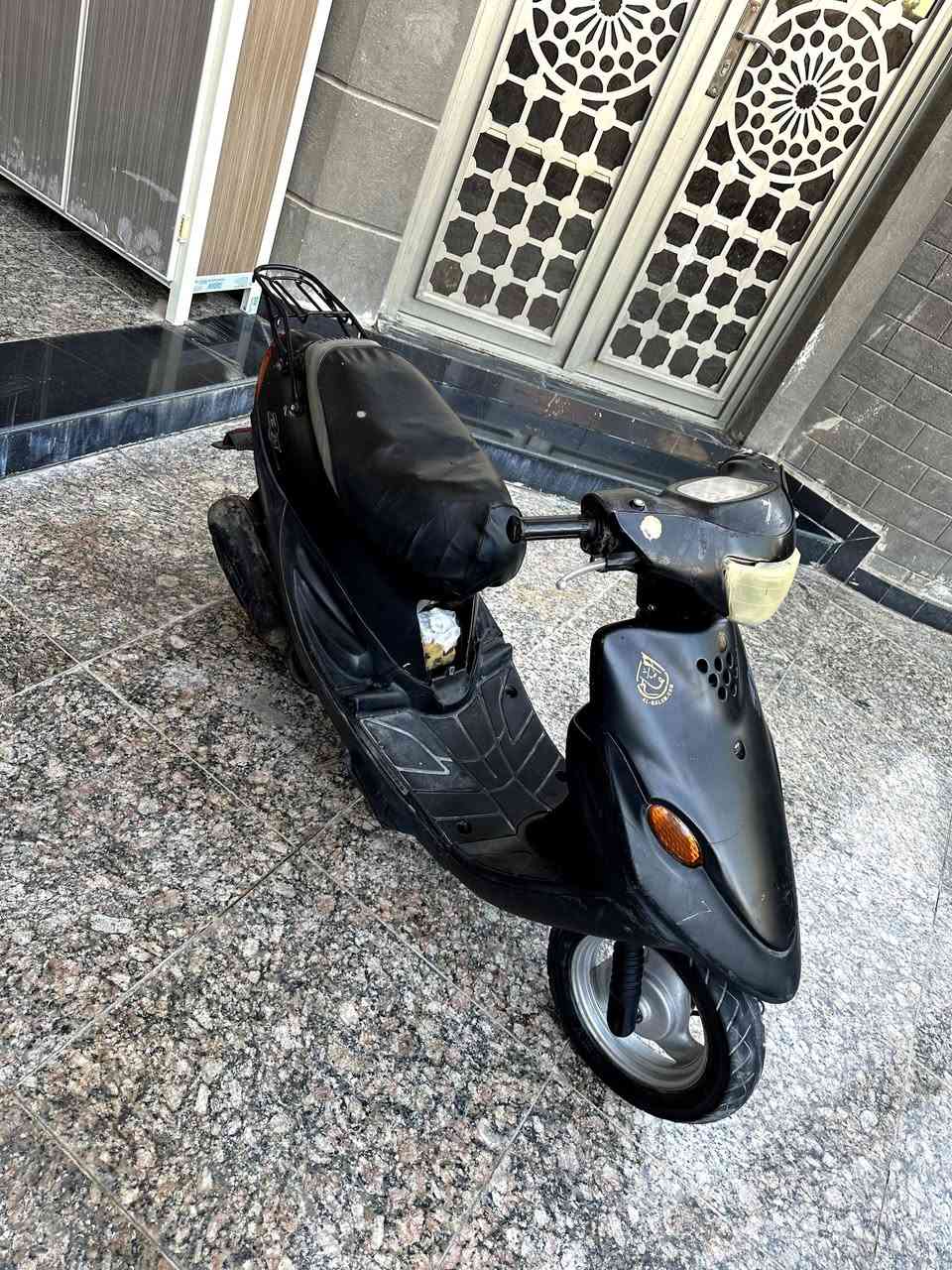 🔴بيجي 9 زروف مرتبه وحلوه نكره هندر اشاير بكلايت  ولايت سعره 200 الف سوق الشيوخ ***********🔴
