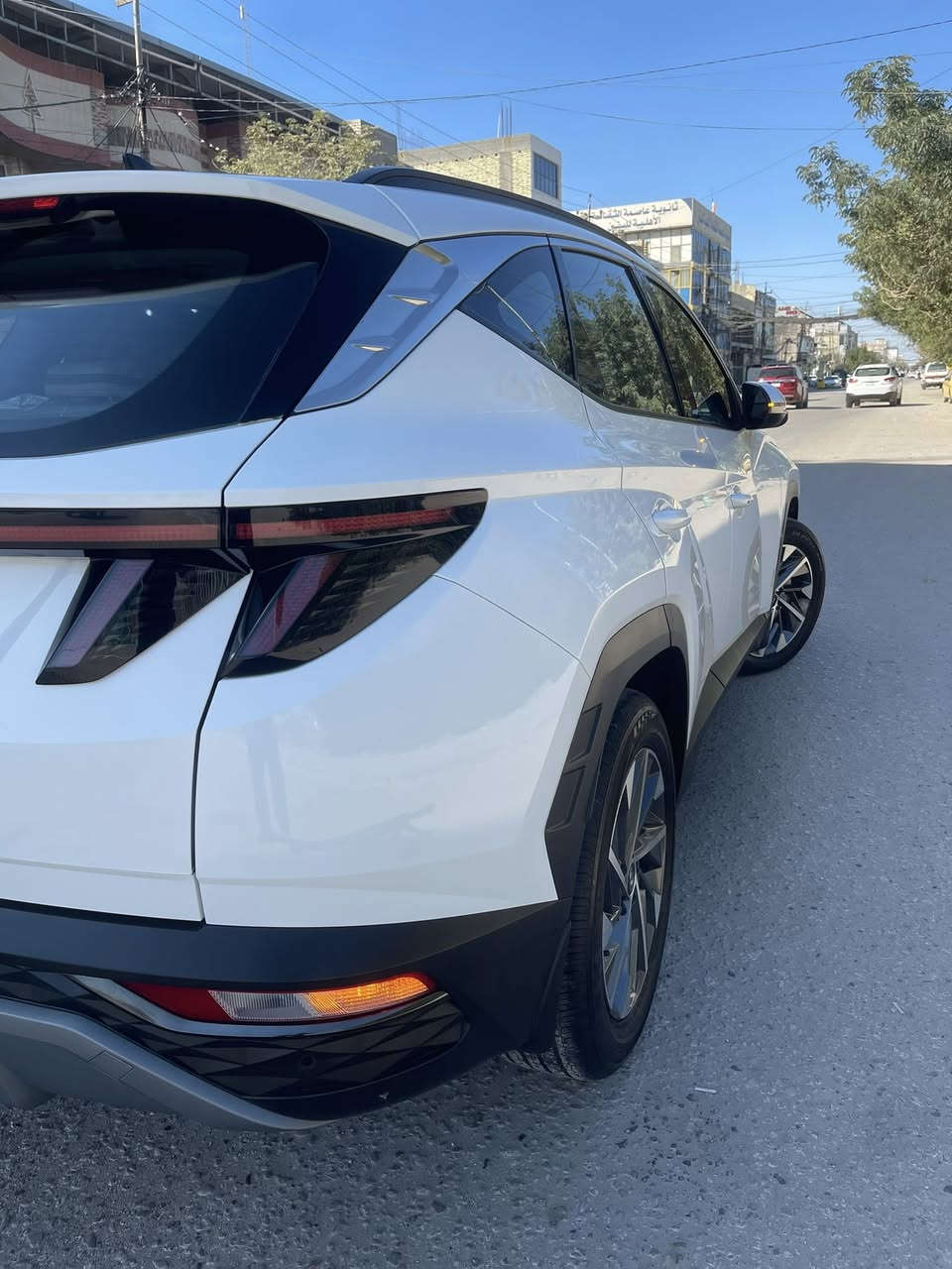 السلام عليكم
للبيع او المراوس
توكسان
             خليجي.        
السيارة مواصفات ال 2024
عداد دجتل الاكتروني
يعني 2024 مسجلة 2023
السعر 210 وبيهة مجال للطيبين
فول مواصفات
المواصفات
بصمة
جلد
بصمة دخول
بصمة تشغيل
مري شفط
ترحيب عند الاقتراب
سايد بريك بصمة
فيو كامرة
اشاير  بل المري
كراسي 2 كهرباء
تشغيل عن بعد
شاشة كبيرة
حساس امامي
حساس خلفي
كامرة خلفية
لد امامي
لد خلفي
شاحن وايرلس
اتو هولد
لايت دوار عند الاستدارة
مانع انزلاق
كشاف ضباب
وبعد بيها هواي مواصفات
ثلاث وضعيات قيادة  ( اسبورت / ايكو / نورمال )
محرك 2000 دوش مكفول وكير مكفول
السيارة مكفولة كفالة عامة من كلشي
علة وضع الشركة سبير وعدة الشركة ممفتوحات
السيارة وضع شركة لزكات وكتلوكات الشركة
استخدام شخصي
ماشية ٤٥ألف
رقم بغداد الماني  سنوية الـ2029  جديدة
مكاني النجف
***********
