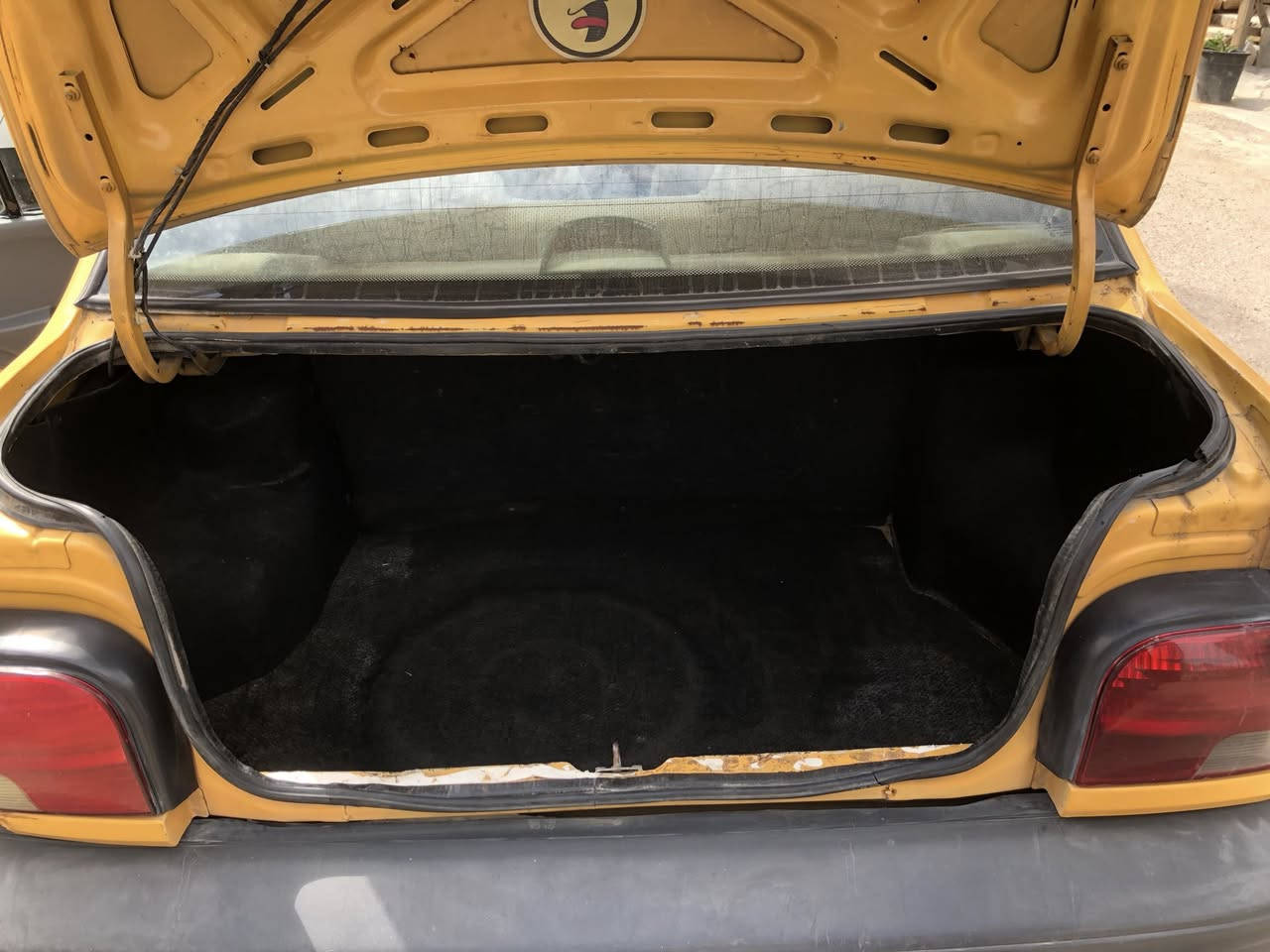 السلام عليكم سايبه (٢٠١٦) بسمي كير خير من الله مكينه بيهه (بخار) صدر جديد مشط جديد بيه فطر صفحه وحده بصيط ومسوي تاير زين سنويه ٢٨ ابيع تحويل مروريه السعر (٣١)بيهه مجال بصيط مكاني العبيدي ***********
