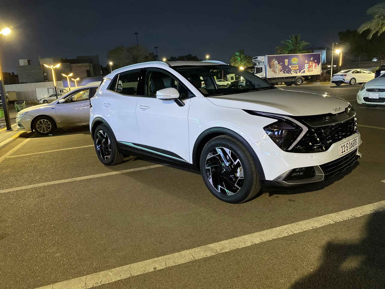 من رخصة الادمنية     سبورتج ٢٠٢٣ خليجي بصمة تشغيل وبصمة أبواب تشغيل عن بعد تدفئة كشنات وتدفئة ستيرن كشنات الامامية ٢ كهرباء منافذ  شحن ٢بلكراسي  الخلفية مري شفط اشاير بلمري شفتات ستيرن شحن وايرلس هند بريك بصمة اوتو هولد ٣ انضمة قيادة  ماشية ٤٠ الف  السعر ٢١٣٠٠ يعني ٢١٣ ورقة بيهة مجال بسيط مكاني بغداد شهدا البياع السيارة مكفولة من ضربه وصبغ وتبديل وفتح بيهةبارد علة كد إصبعين بلجاملغ  الأمامي جهة السائق  وجهة الصدر مأشر بلصورة علة كد إصبعين والسونار مرفق للاستفسار سيف ***********
