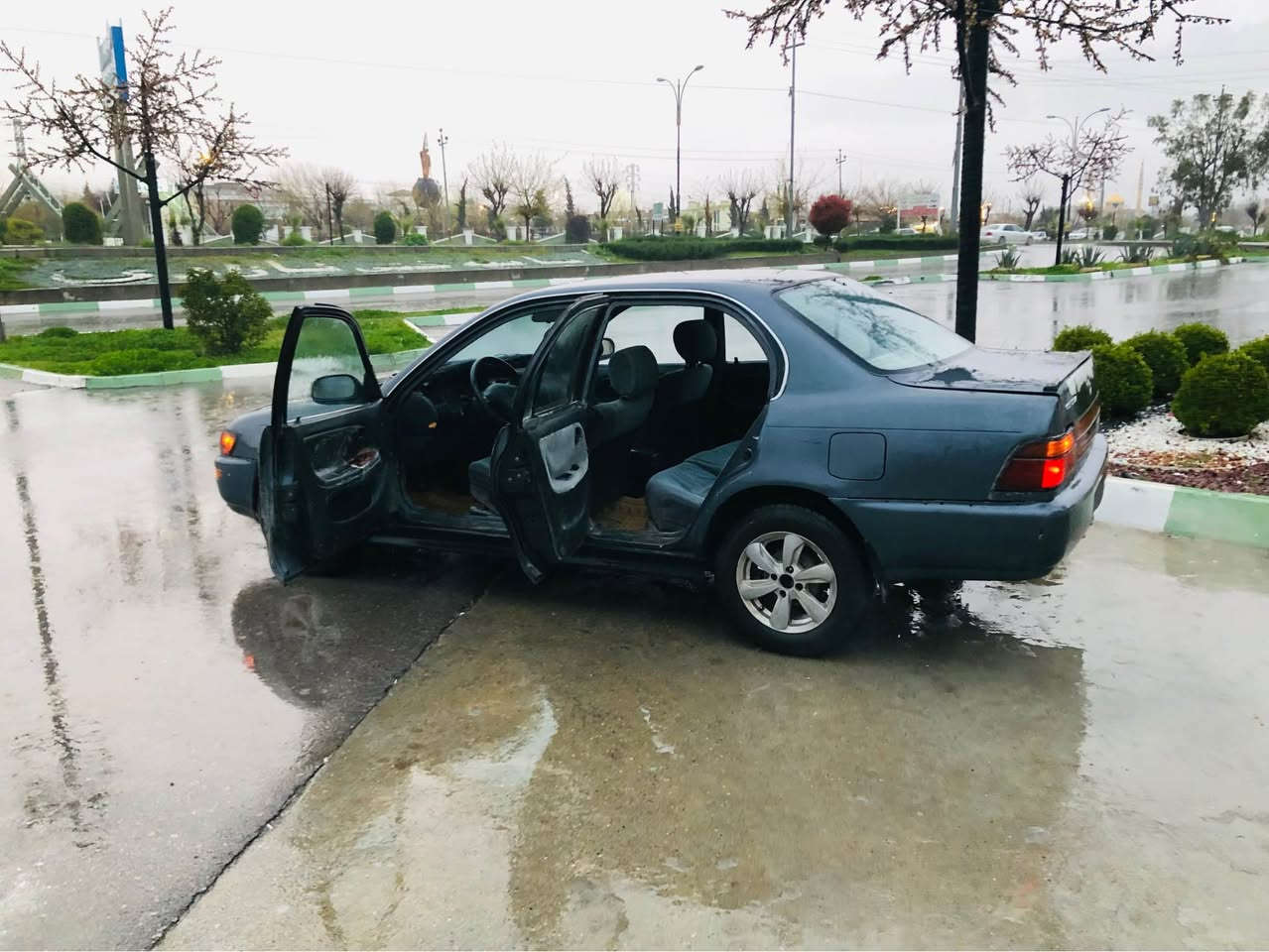 هەرزانترین نرخ
$18 کۆتای         رانیە        *********** ڤایبەر و واتس ئاپی لەسەرە
کرۆلا گێر تۆماتیک مەکینە بەخ ئەشیای تەبریدی کاملە
ئاڕم پلایتیک هەولێر هەمو کوردوستانی پێ بگەڕێ بێ کێشەیە
چوار تایەو پاتری لۆکی بۆ بەسراوە
پێش و پشتی کەپسه سەقفو شانی هیچی پێوە نیە هیچ لێدراوێکی نیە
کامل کارەبایاتی ئیش ئەکا
گێر مەکینە تندوتۆڵی بەشەرتی تەرایی بە دڵی خۆت لێخوڕە
موس براوە کارەبای بەشەرت
پاوەرە بەخە چوار جام کارەبایە ویلکەپە رانية, السليمانية
