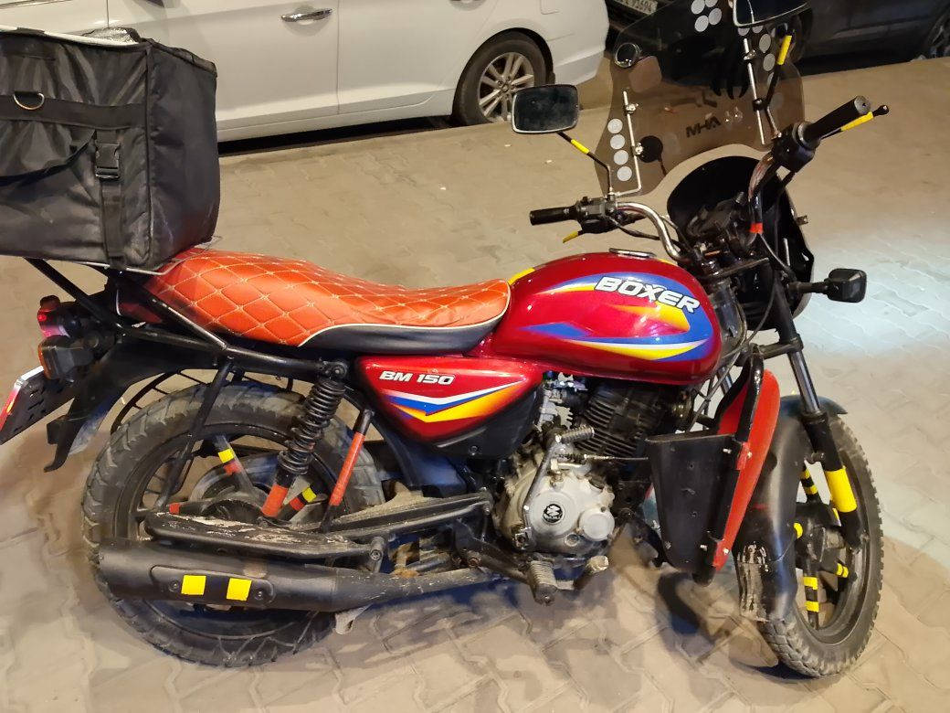 سلام عليكم بوكسر كلاسك موديل 2020 اوراقها متنكعة دراجة نضيفة والمحرك مبدل مصارله شهر دراجة شلعة ومعدل اتخبل كلشي مابيها نقص بس الدشبول وهاهيه كلشي شغال بيها دراجة كلش مرتبة لا تبخير لا نضوح مكفولة كفالة عامة سعر 800 وبيها مجال بسيط مكاني بغداد الغدير ***********
