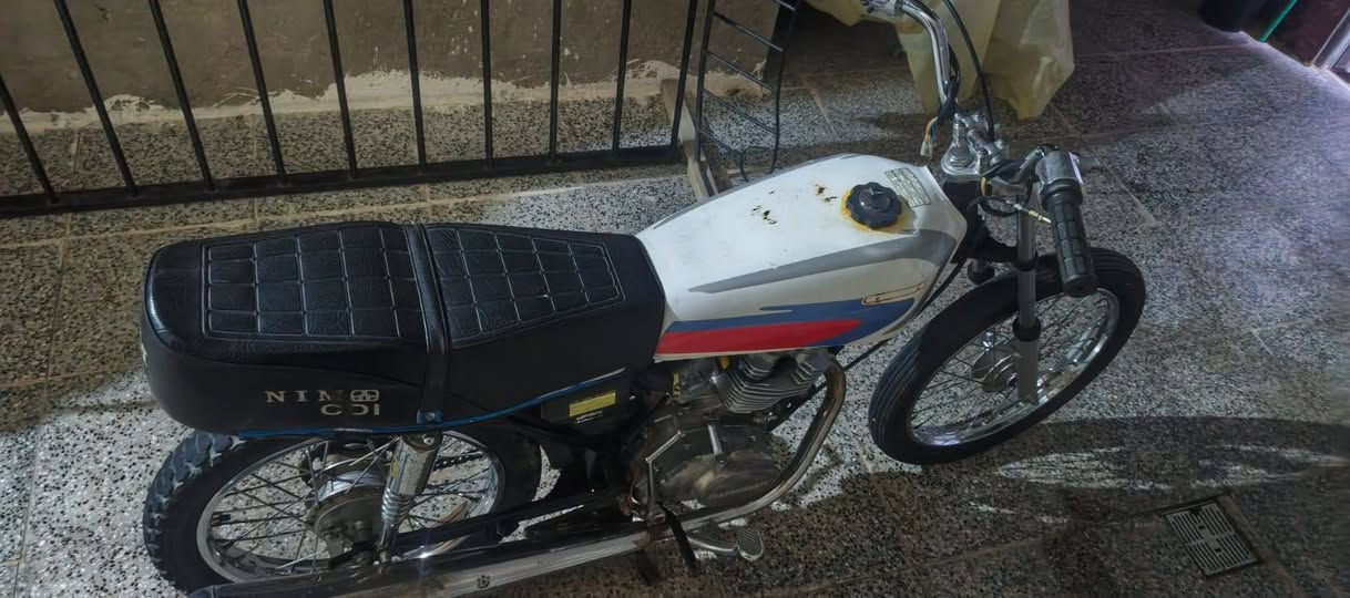 كلك مديل 20سعر 250 وبيها محال


**إذا كنت صاحب هذا الإعلان وتريد حذفه لأي سبب، رجاءا أرسل رسالة إلى الدعم الفني**