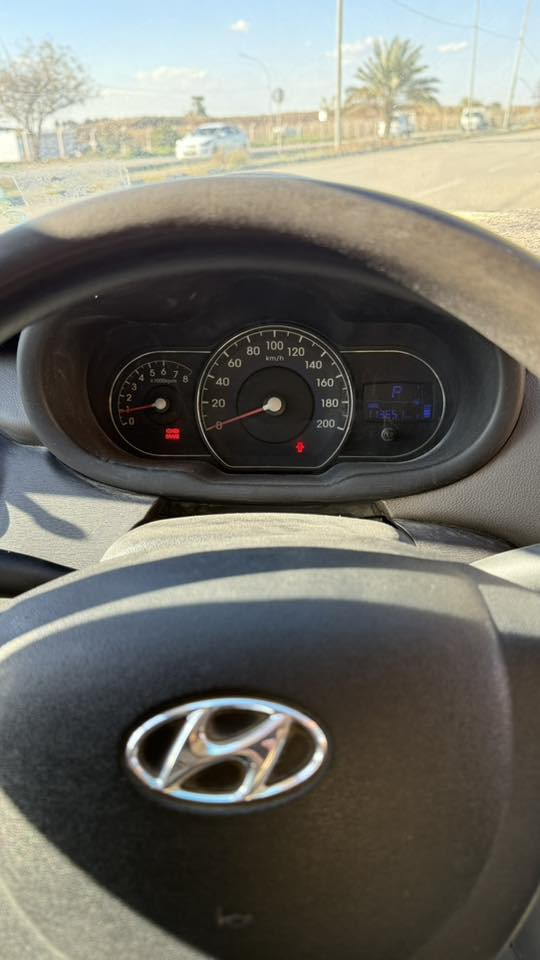 للبيع هيواندايi10 
2014
ماشيه113 الف
السياره نظيفه محرك ١،٢ 
السياره حره ب اسمي 
التواصل ؏ الرقم***********
