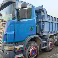 شاحنات • بدون تفاصيل