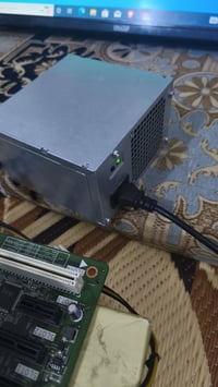 معالج i7 8700 • رام 8جيجا • بدون مبرد