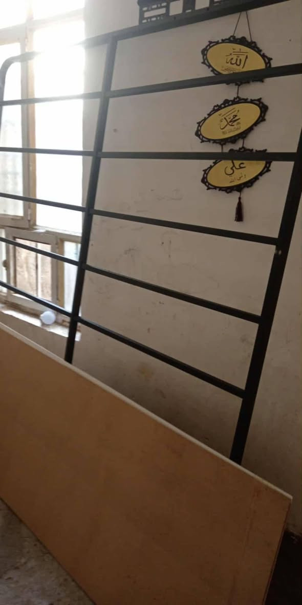 غرفه نوم ٥ قطع بالكارتون جديده ما مستخدمه للبيع بسعر المستخدم سعرها مناسب ٥٠٠٠ محتاج وريد ابيع صورت الموديل موجوده مكاني بغداد الغزاليه


**إذا كنت صاحب هذا الإعلان وتريد حذفه لأي سبب، رجاءا أرسل رسالة إلى الدعم الفني**