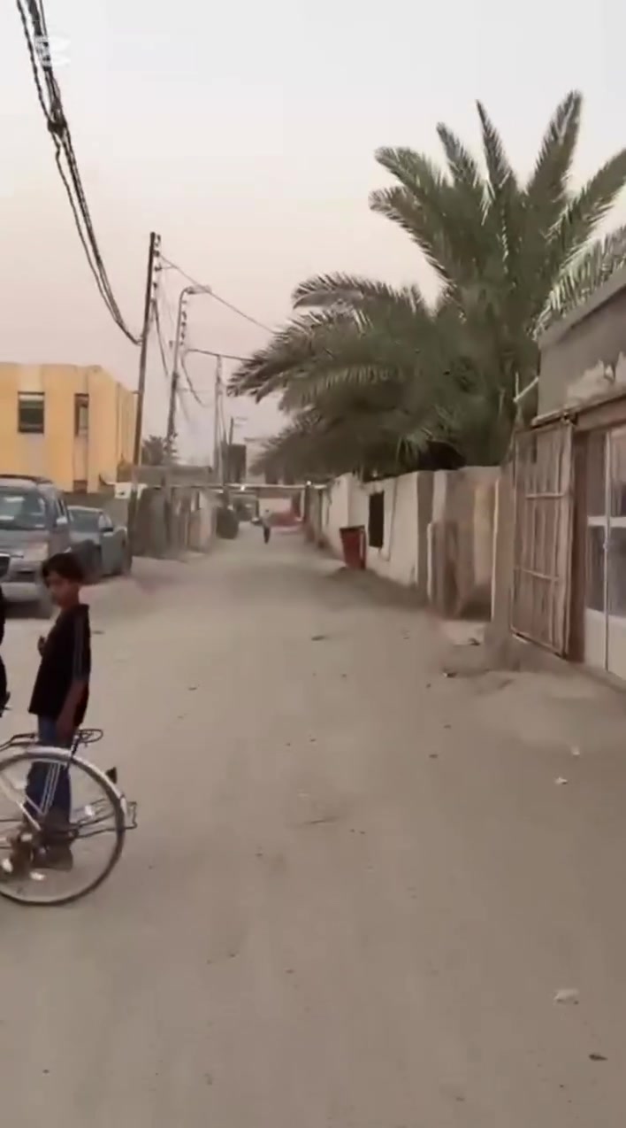 مشتمل للبيع
حله ورديه خارج  مجاور مدرسه دعبل الخزاعي طابو زراعي سند 25 المشتمل يحتوي ثلاث غرف نوم طابقين بناء حديث 
               
                 السعر 58 مليون
مكتب عقارات
المهندس محمد الريس للعقار 
               ***********
