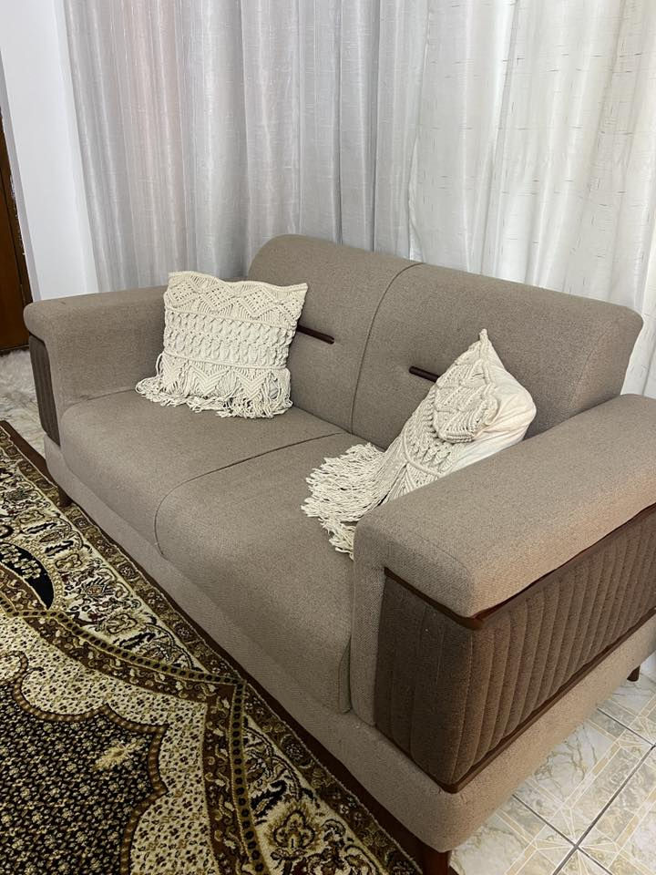 السلام عليكم
تخم 10 مقاعد نظيف كلش عراقي شغل درجه اولى
رايده ب550
مكاني بغداد حي العامل 
‭0771 934 1902‬ واتساب
