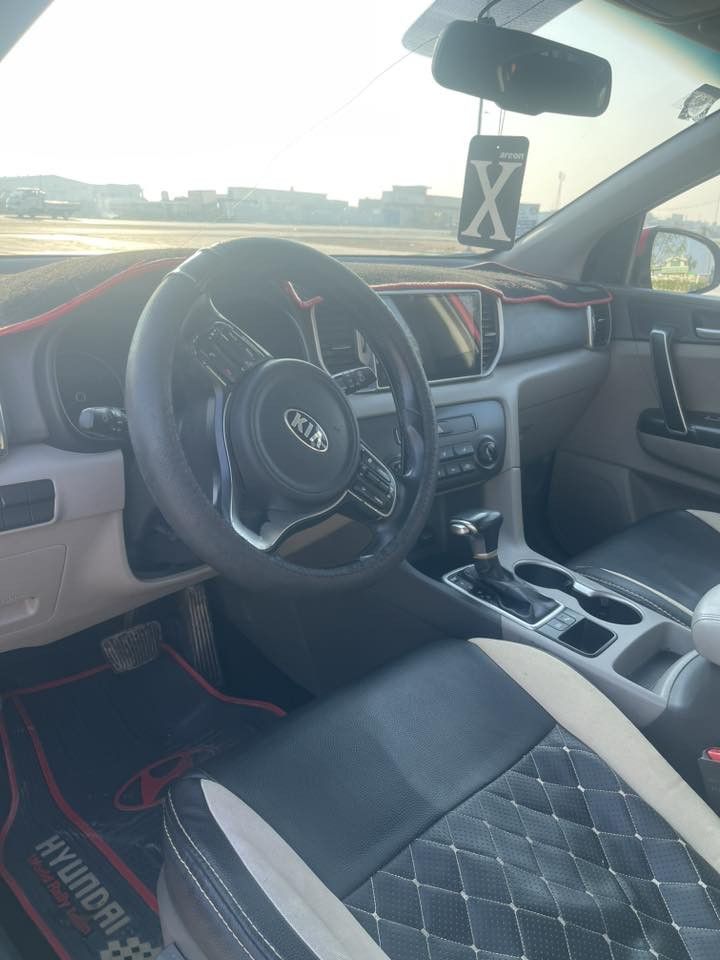 السلام عليكم سبورتج 18خليجية مكفولة كفالة عامة رقم بغداد بااسمي ب177 قفل السيارة احلى من الصور جديده ما بيهه نقص برغي 
للتواصل ***********
