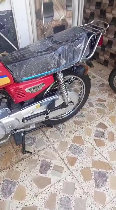 دراجه للبيع بدون وراق صارله شهرين معمره غراض كله اصلي من سيد خلدون***********
