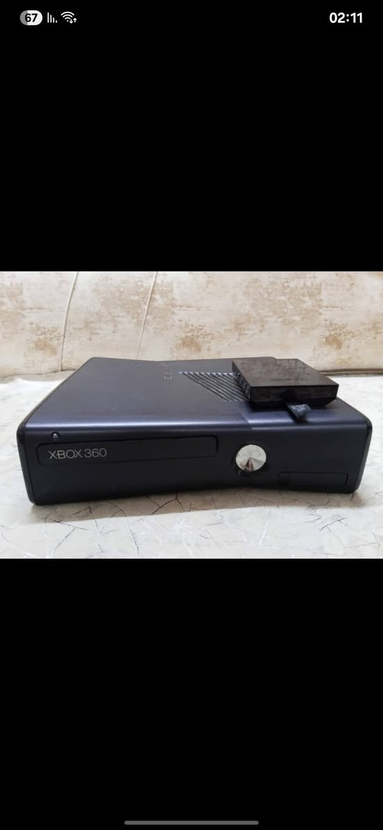 اكس بوكس 360 بي 115 لعبه بي فيفا 19 او بيس 13 او بيس 16 او بيس 18  او بي جيتي اي مهكر السعر 90 الف أو  بي مجال للطيبين للاستفسار على هذا الحساب او على هذا الرقم 7701848750

