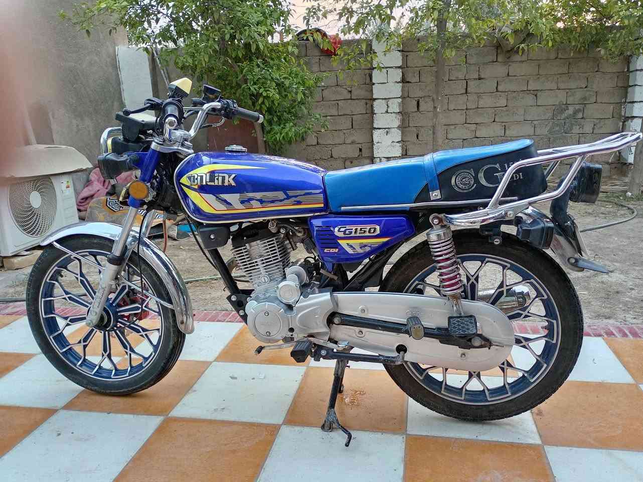 سيفان 24 مكينه 200 للبيع 750 وبيها مجال العنوان الحمزه الغربي


**إذا كنت صاحب هذا الإعلان وتريد حذفه لأي سبب، رجاءا أرسل رسالة إلى الدعم الفني**