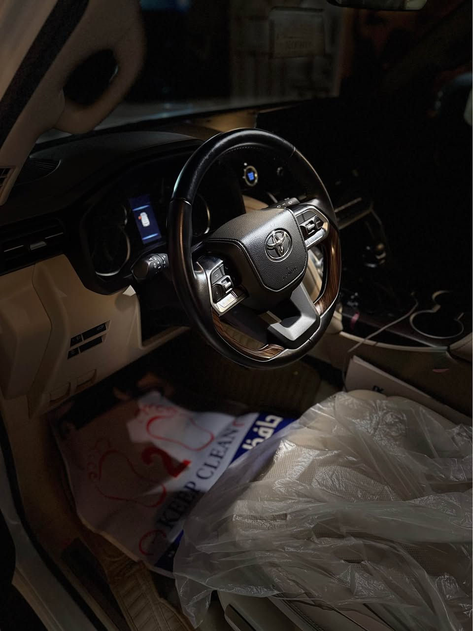 لاندكروز 2024 ساز ماشي 9,700km
السعر 70,900$ مجالها بسيط 
بغداد 

*********** بغداد, العراق
