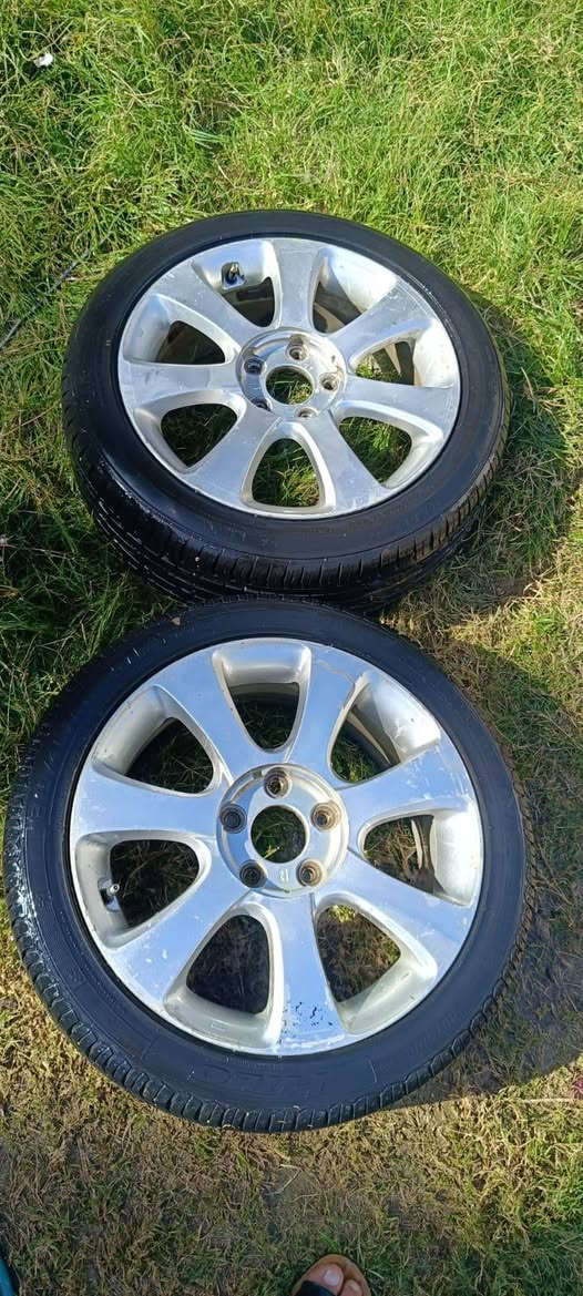 سلام عليكم 
تخم ويل كب النترا انضف من الصور مكانهم شاميه 
رايدهن ب175 وبيهم مجال هنه وتايراتهن  التايرات نص عمر 
‏‪‪0788 539 9338‬‬‏
