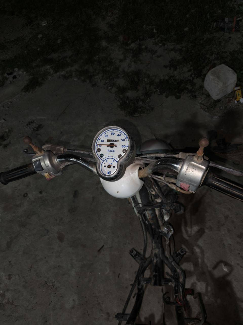 السلام عليكم ورحمه الله وبركاته
اخوان غراض مال سبيسي وماكس عدلة ينباعن شلع كفرات سبيسي صفاح اصليات خمس أختام و قبق هندر سبيسي اصلي و گفرات ماكس عدلة اصليات تفصيخ بدون الامامي وترايش ماكس اصليات وترايش سبيسي و جامات إشارة وبك لايتات سبيس عدد 2 
ذني كلهن 30 قطعة ينباعن شلع ب 25 الف قفل مال تعزيل 

و دراجة مصرية فحل نوزل مفصخة كل غراضها كاملة كفراتها سوادات راديتر نوزل جويتر عقول ثنينهم دراجة نقصها بس جوزة وتجفيت ابيع على وضعها تجي تحمل وتروح سعرها 75 الف 
عنواني كوت البيضاء تواصل خاص او تصال
***********
