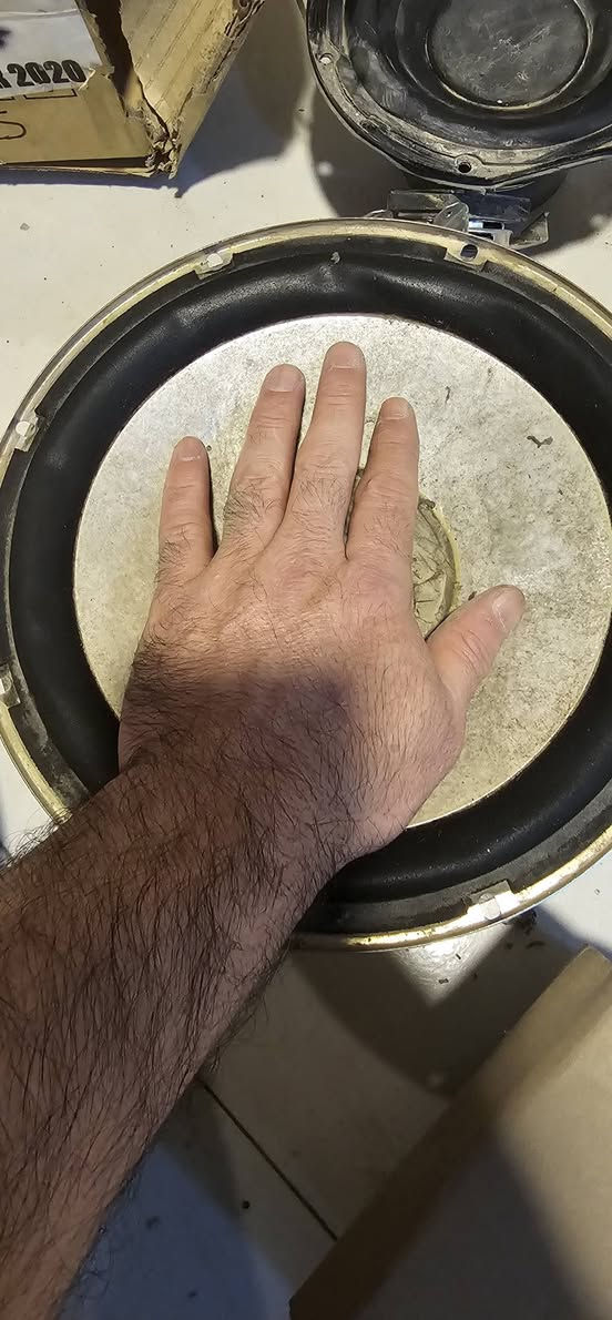 السلام عليكم دمامات سوني سعر القطعة 10 الاف العدد 12 قطعه


**إذا كنت صاحب هذا الإعلان وتريد حذفه لأي سبب، رجاءا أرسل رسالة إلى الدعم الفني**