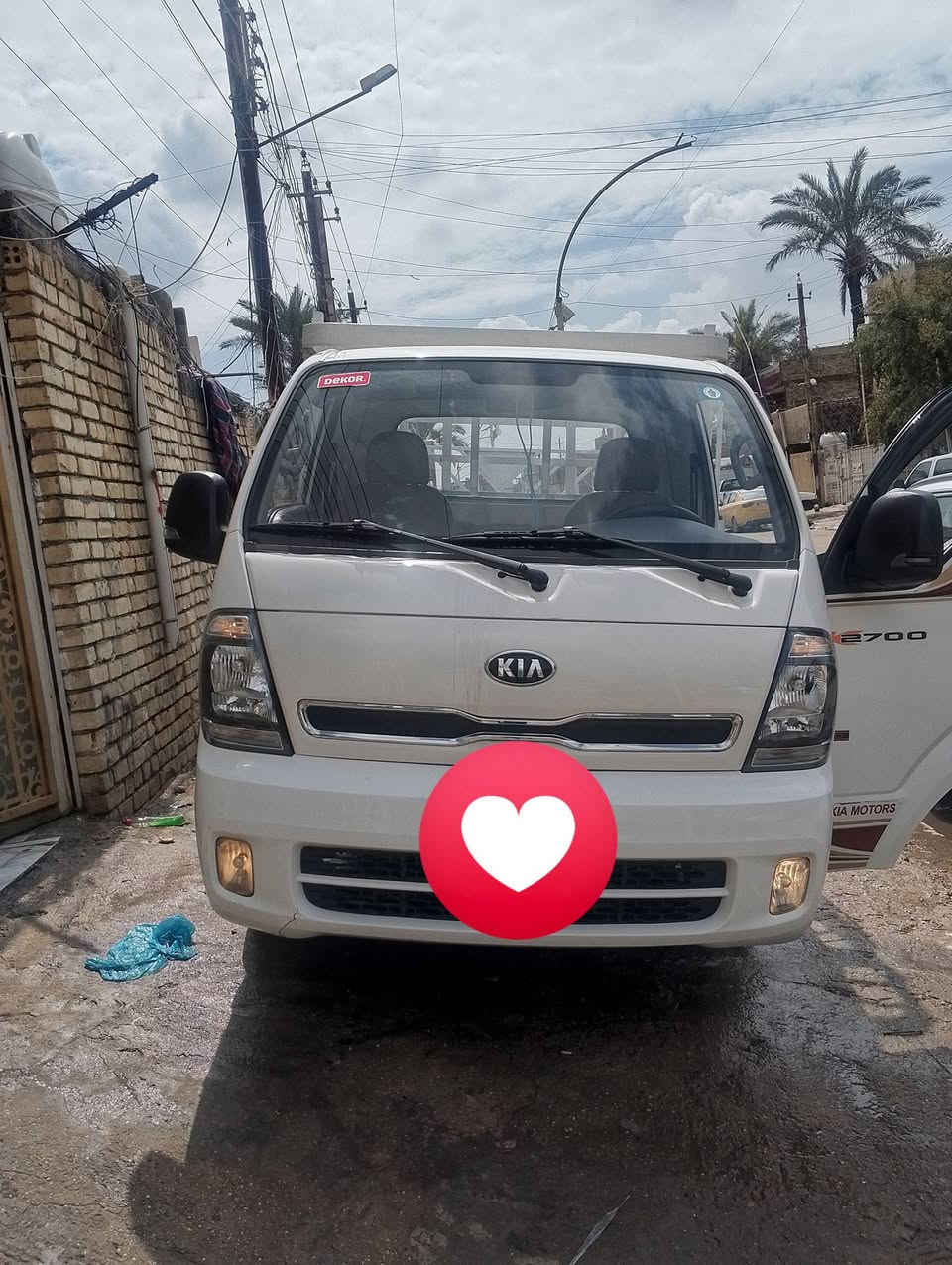 السلام عليكم كيا حمل بنكو مديل 20سياره جديده ما متعوبه كير وكسل ومكينه مكفوله كفاله عامه بلاديه مابيه صبخ ولا ضربه كلا وضع شركه سياره خير من الله بسمي رقم الجديد بغداد 11بيعه بدون محجر وذه درتون لمحجر بيه عادي سعره 129وبيه مجال شي قليل مكاني بغداد الشعب حي وار هذه رقمي للتواصل ***********
