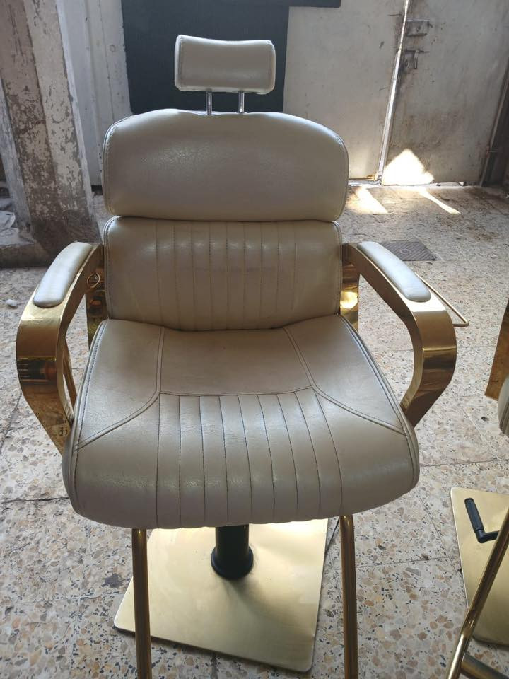 متاح كرسين جدد زلغ مابيهم ستخدام شهر الي يفيدنه بخدمته***********
