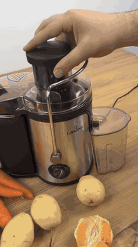 معصارة فواكه من ليبرونيك الاستخدامات  تحضير العصائر الطازجة من الفواكه...