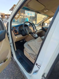 ٢٠٠٩ • مرخصه • القرنه
