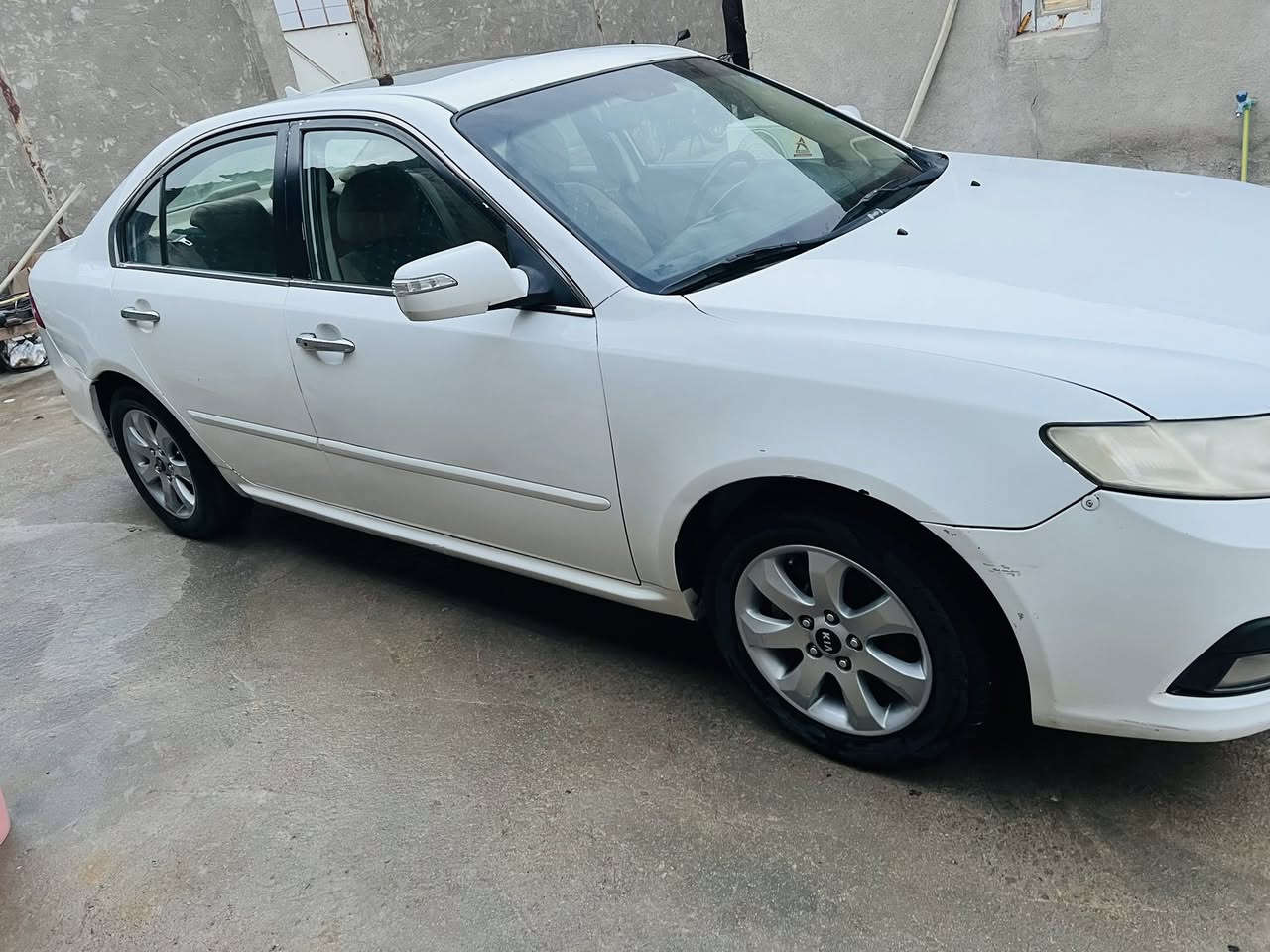 السلام عليكم كيا أوبتما موديل  2010 خليجي  رقم أربيل تحويل أو وكاله السيارة بيها  3 قطع صبغ بدون دواخل فول مواصفات بصمه فتحه حساسات وباقي المواصفات مكاني بابل للاتصال *********** السعر ١١٥ ومجالها بسيط
