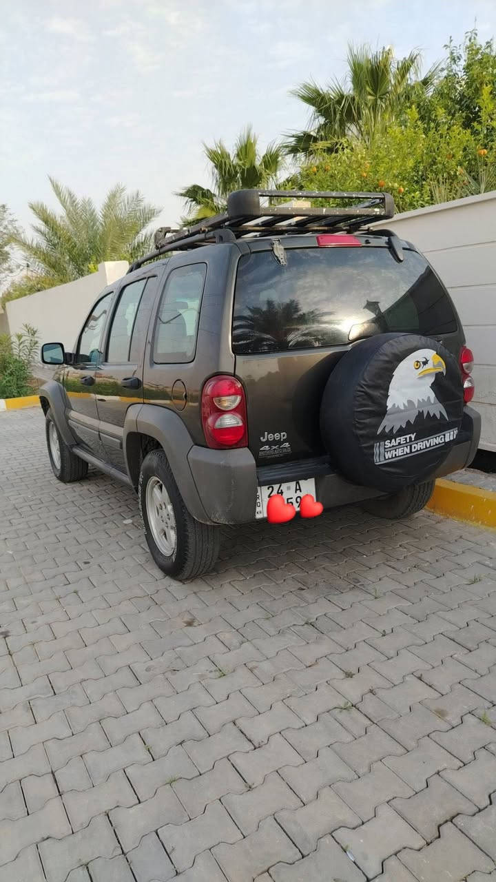 للبيع ٢٠٠٦ جاهزه من كلشي كير محرك تبريد صدر كلهه جديده الشراي يتصل ***********
