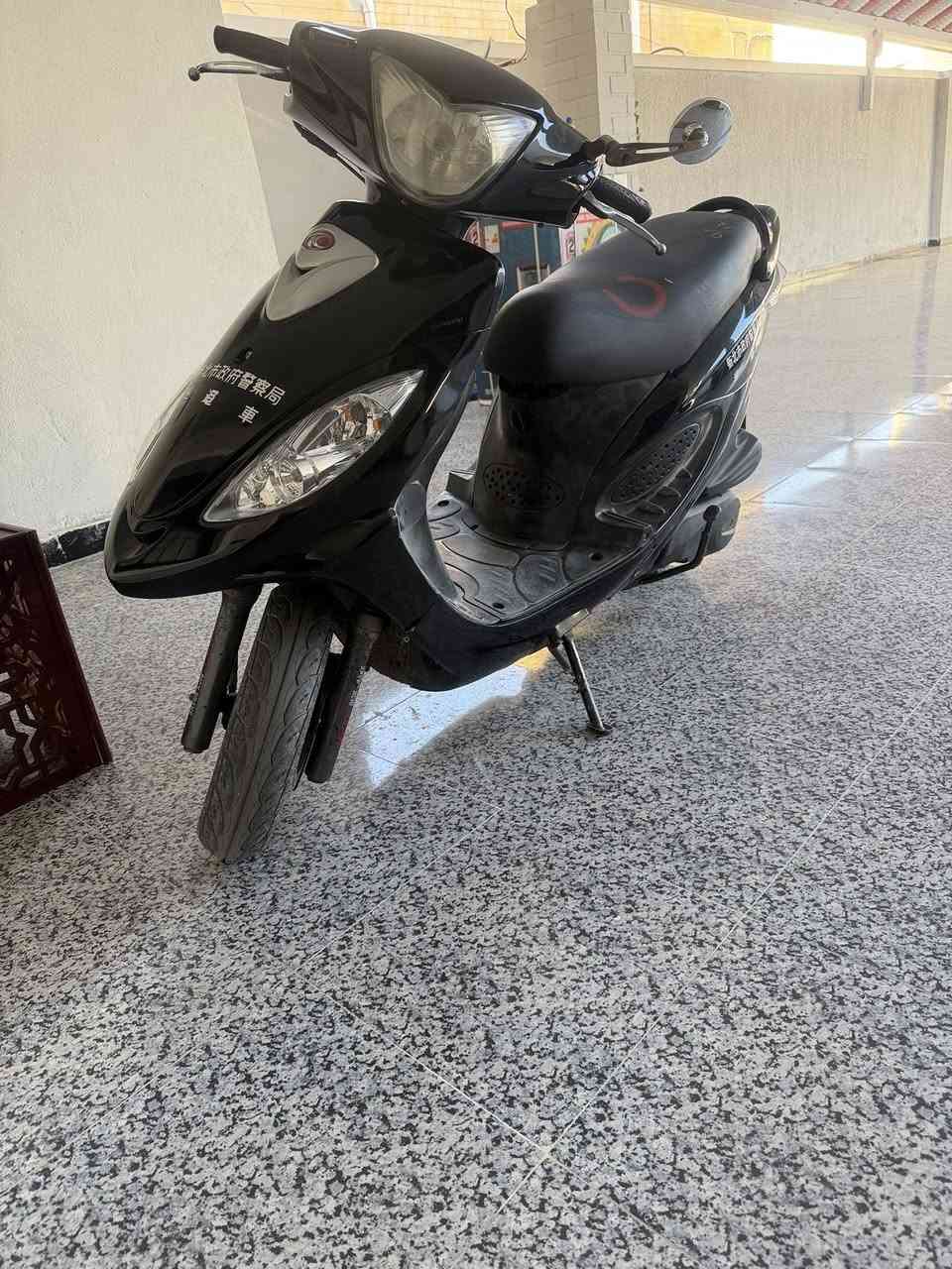 كامكو v2 2015 كفاله من كلشي 
سعرها ٨٠٠ عنواني قضاء الرفاعي
***********
