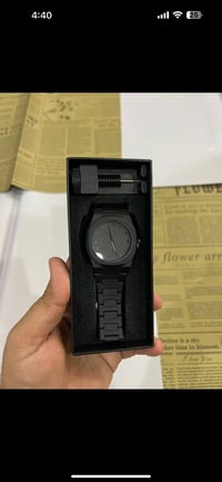 ساعة فحمي • مع علبة • ماكينة