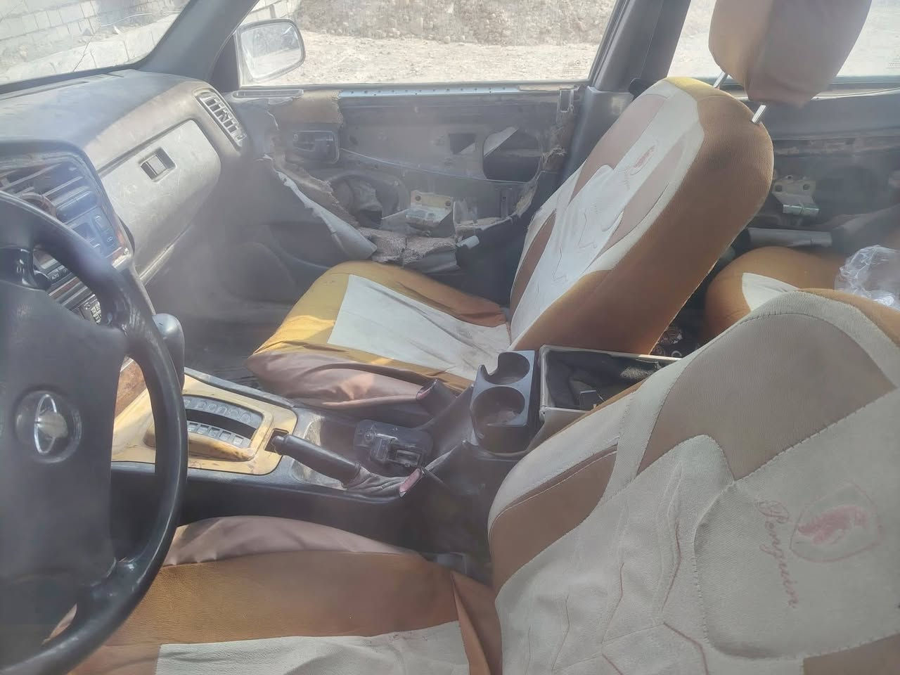 السلام عليكم للبيع دايو برنس موديل 96 باقي التفاصيل اتصل *********** سعر 18وبيها مجال (مكان السياره العلم)
