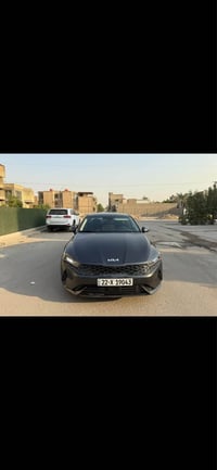 Kia K5 2023. 1.6 TURBO  حجم المكينه : 1.6 تيربو ،✈️✈️  الضرر : بيها صب...
