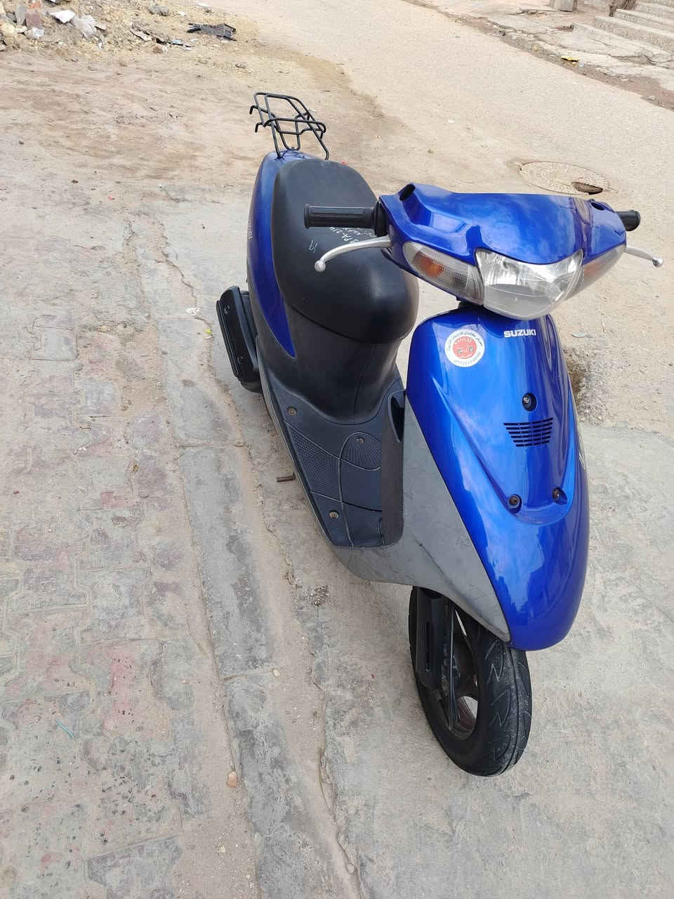 السلام عليكم دراجه للبيع ساسوكي جنطه دراجه نضيفه ما مفتوحه سلف هندر كهربائيات كلها شغاله /***********
