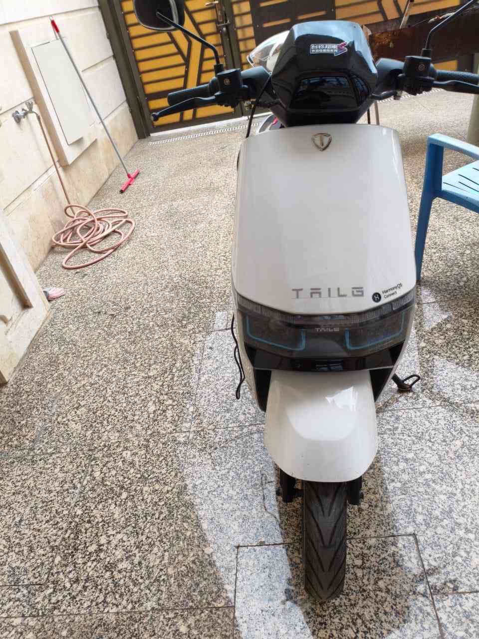 السلام عليكم دراجه شحن نوع تالج تجي 6 بطاريات استخدامها قليل مشكلتها بس الشاشه ماتقره صحيح رايدها ب500 وبيهه مجال مكاني البصره - التنومه رقمي للتواصل ***********
