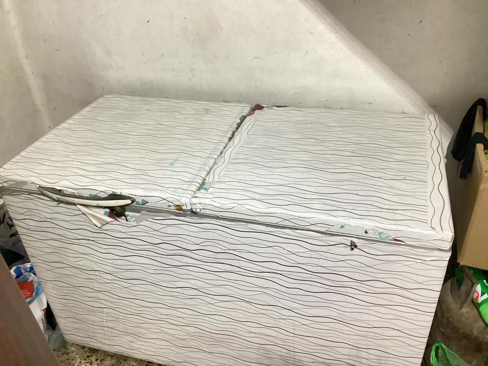 ثلاجه ومجمده ومكيف للبيع كلهن جدد ومال بيت 

***********
