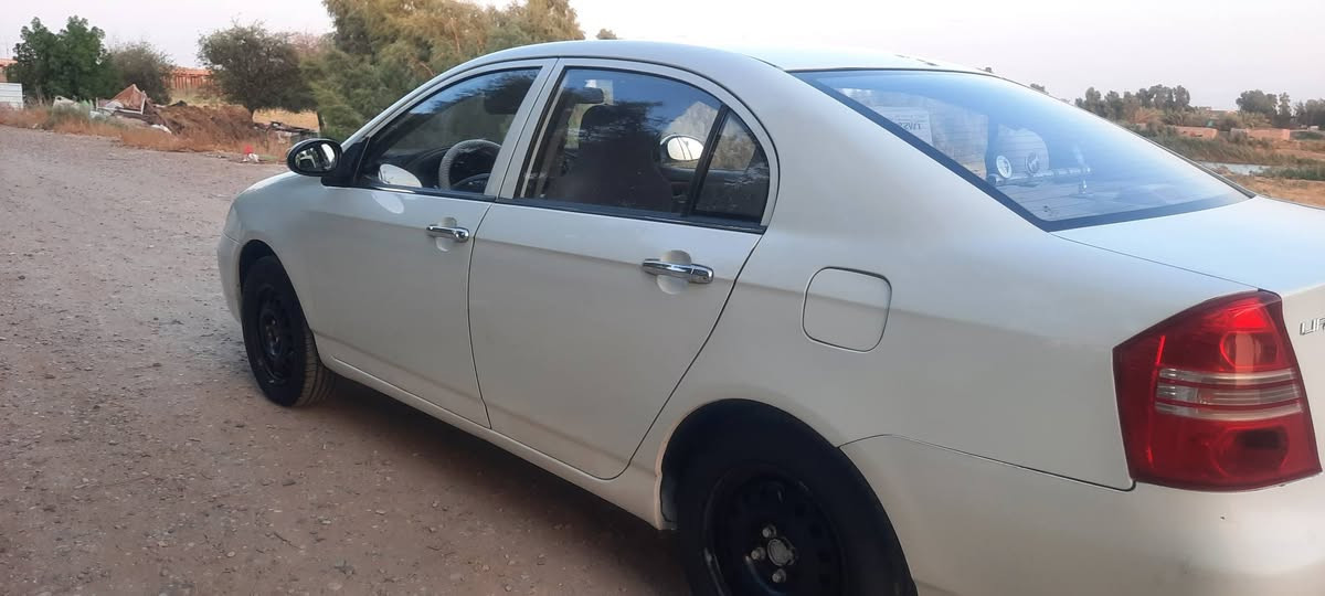 ليفان 12 رقم ميسان مشروع وطني بأسمي سنويه جديده جاهزه من كلشي محرك گير حداديه تخم تاير تبريد ثلج لايت زنون مسويله ادامه كامله السعر 45 وبيه مجال
مكاني ميسان 
***********
