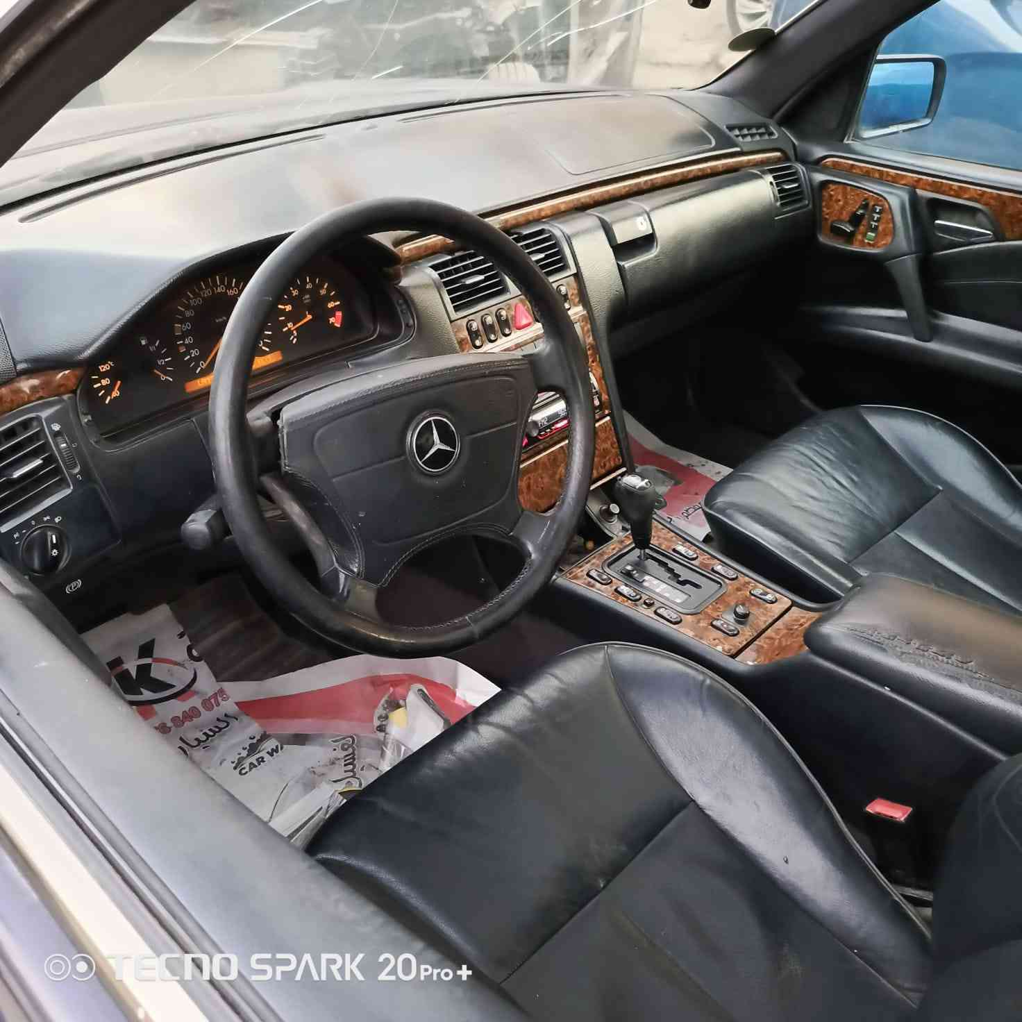 السلام عليكم البيع مارسدس ام عيون مديل 1997 محرك بلادي تبريد شغال تدفئه شغاله رقم بغداد السعر 73 
***********
