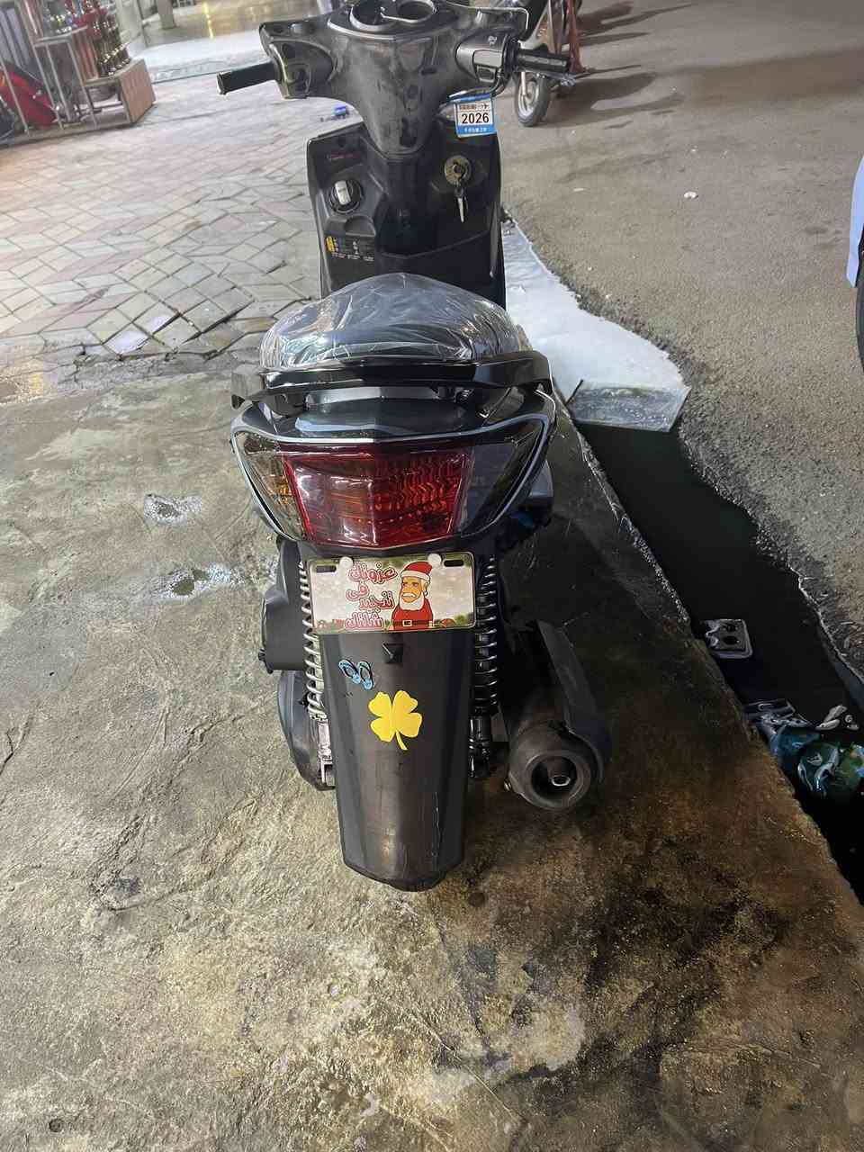 السلام عليكم دراجه سكنس فحل ياباني قبق نفخ
نورا خطين درجه جديده بمعنى الكلمه كامله مكمله اي نقص مابيه دراجه بلاديه مكان بغداد الجديده سعر ٧٥٠وبيه مجال 
رقم ***********اتصلو وبيكم خير تدلولو تحياتي
