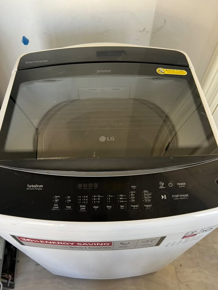 ثلاجة هيتاشي 10فول نضافه مع غساله LG
ايضا نضافه 75‎%‎
السعر مليون مجال بسيط
المكان بسمايه
***********واتساب
غير متواجد ع الفيس
