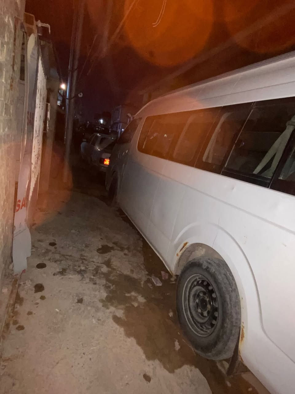 السلام عليكم جنبي موديل 2015 السياره خير من الله مكينه وكير مكفوله السياره بيها منضومه غاز تبريد شغال ثلج مع بنكات للدفع الهواء السعر 140 وبيها مجال مكان بغداد *********** ,***********
