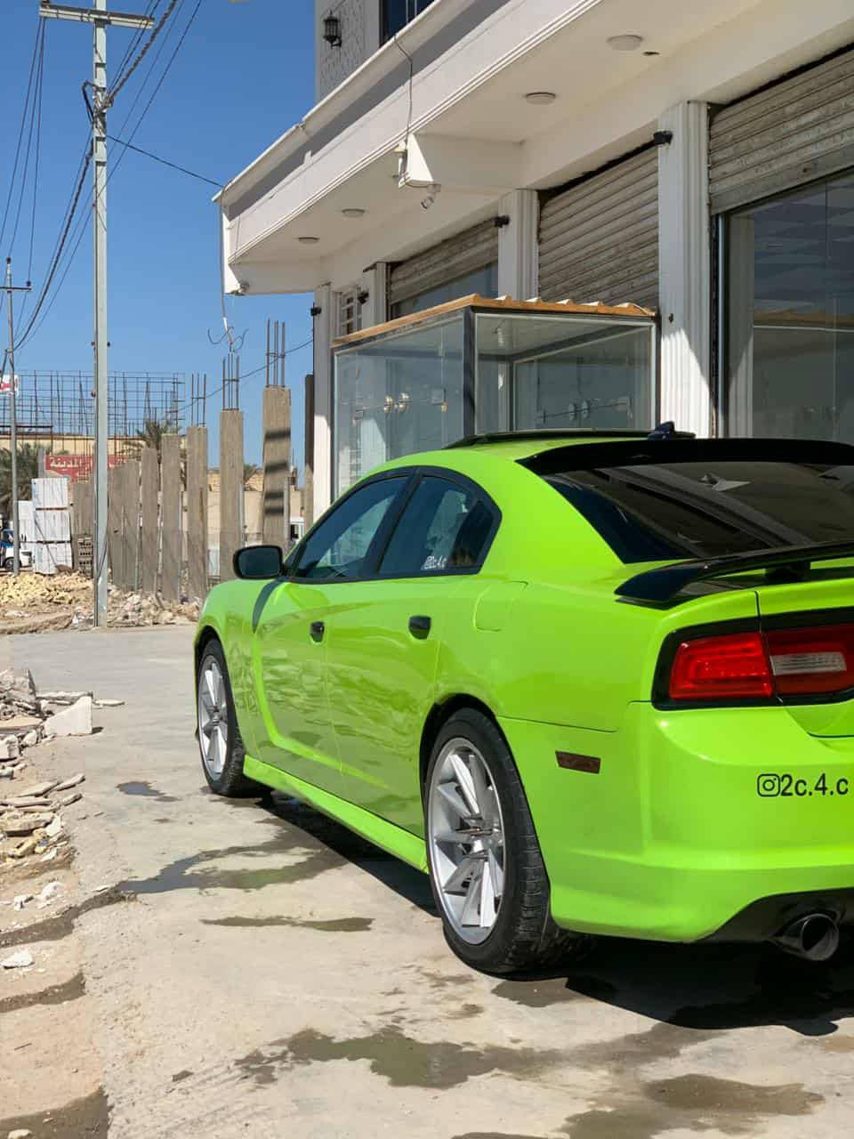 جارجر2013 SXTبلاس حادث جاملغ وبنيد وبيها تغير لون بدون داخل وبدون معجون السياره فول للاخير ونضيفه وجاهزه

فتحه

.شاشه كبيره 

.كير طياره

.سستم صوت بيتس 10سماعات

.كامره 360درجه

.كشنات جلد وحضن كهرباء 

.تدفئه تبريد كشنات 

.شفتات ستيرن 

.كلاصات حار بارد 

.خزن ميموري 

.ستيرن كهرباء 

.تشغيل عن بعد 

.دواسات بريك وبانزين كهرباء

نضام S سبورت بلادي

.    الاضافات 

كت كامل srt. دعاميات دوس وبنيد سبايدر 

.ويل فيرادا 20

تخم تاير امامي 245 خلفي275

.شاشه محدث مودات ل SRT 

مكينه 3600 السعر 137 وبيها مجال بسيط مكاني بغداد***********
