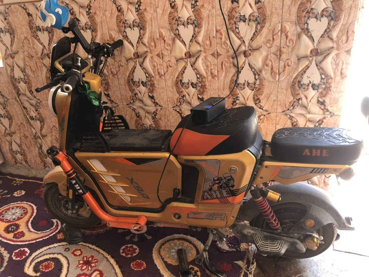 بايسكل حجم 20  اكس 900 ملف 200 حجم 5 بطاريات ليثيوم نظام بك R مثبت سرعه نشرات بلوتوث
دراجة نضيفه 90 % تجي تشوف و تقتنع و السعر بلاش بلاش بس 475 بيها مجال قليل قليل 
مكانها بابل الحله قرب سيطرة الاثار  
الهاتف : *********** اتصال على رقم مكلف بنشر مكلف مكلف اتصل و بيك خير و تدلل

