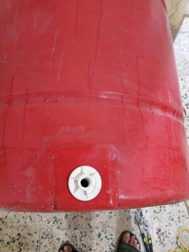 لحيم كافه انواع الخزانات البلاستيكيه في المنازل🏘️🏤
ورشه متنقله داخل البصره 🚚🚛
مع ظمان ٣ سنوات 
على الراغبين الاتصال على ***********
الاستفسار واتساب👆
