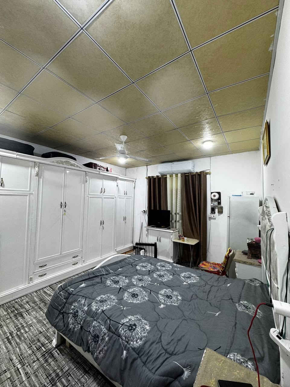 السلام عليكم
بيت في ابي الخصيب مهيجران داخل فرع حسينية دااود العاشور 
مساعة البيت 200m
نوع العقار طابو صرف سند 25 
يحتوي البيت على 
ثلاث غرف نوم 
استقبال 5*6
مطبخ 4*4
صاله 3*12
صحيات داخلي وخارجي 
ويحتوي على طارمه 
وممر خلفي 
سعر البيت120 مليون وقابل للتفاوض

‭0770 324 6359‬
***********
