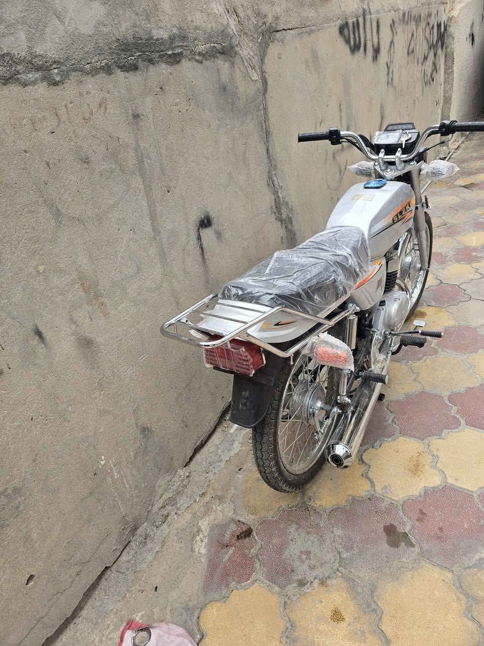 ساسوكي خبط صارلهه 4 ايام بعدهه ع سحك باسمي من المعرض  ماطالع بيهه ابد السعر مليون المكان كربلاء  *********** واتساب او اتصل
