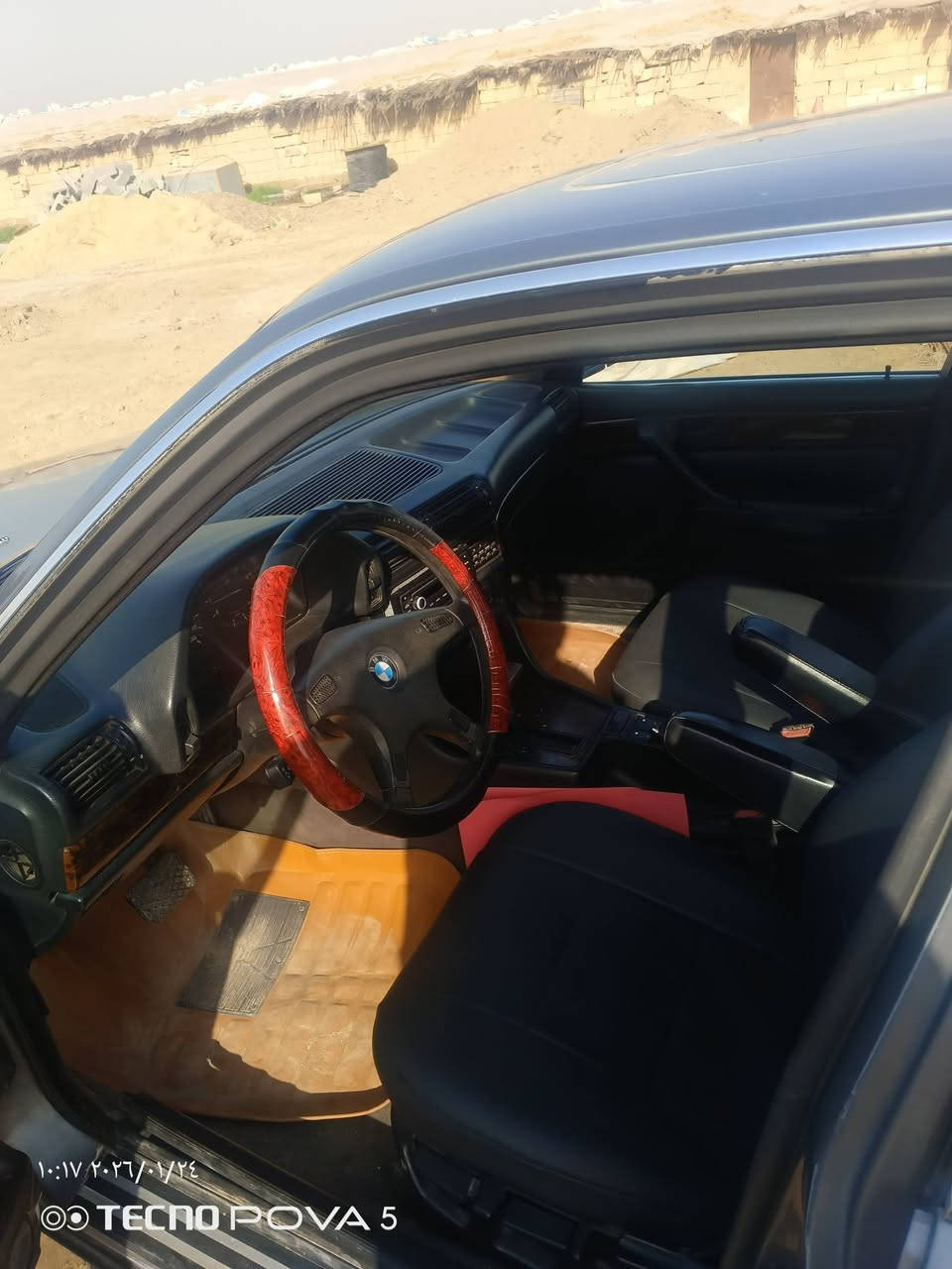 للبيع المحروسه مكفوله كفاله من الضربه مكفوله من كل النواحي ابلاديه مملعوب بيه صدر الشركه بعده جواه انبخت اثر جراد فقط موديل 1991بسمي رقم بغداد حجم 735اصل وفصل تبريد ويه السويج تدفئه مملعوب بيه ابد 65وبيه مجال مكان بغداد ***********
